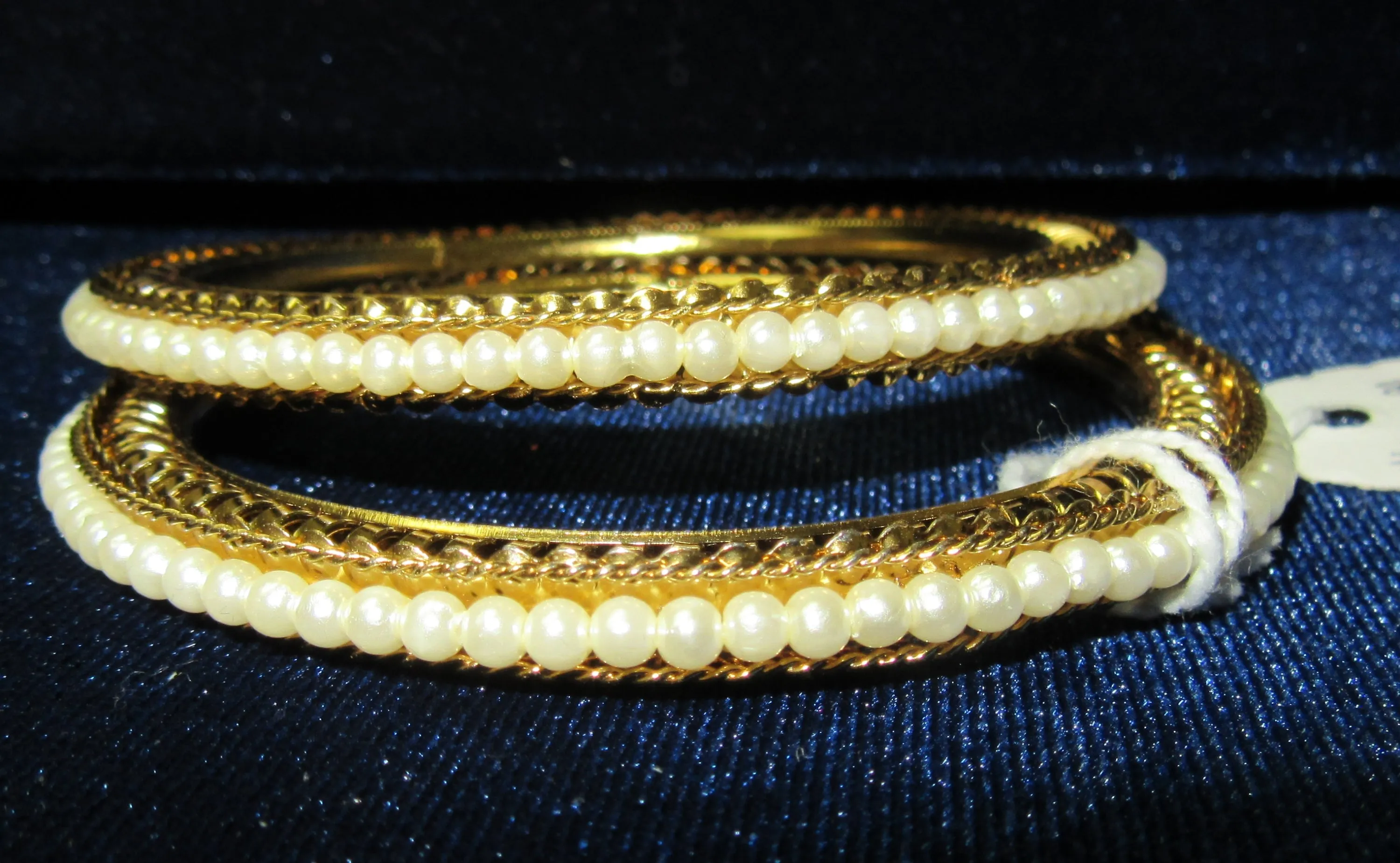 Bangles 8652 Golden Indian Set of Kadra and Bangles