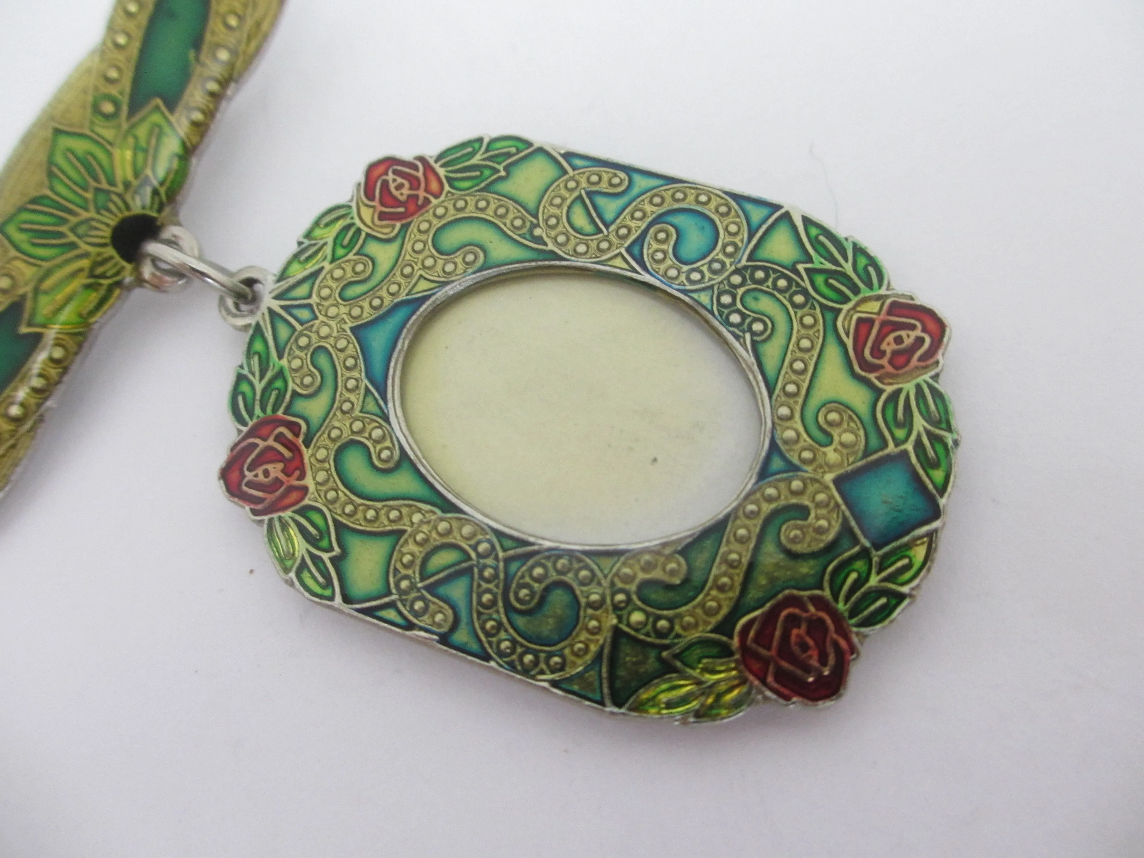 Dangling Locket Pendant Brooch Pin Enamel on White Metal Vintage c1980