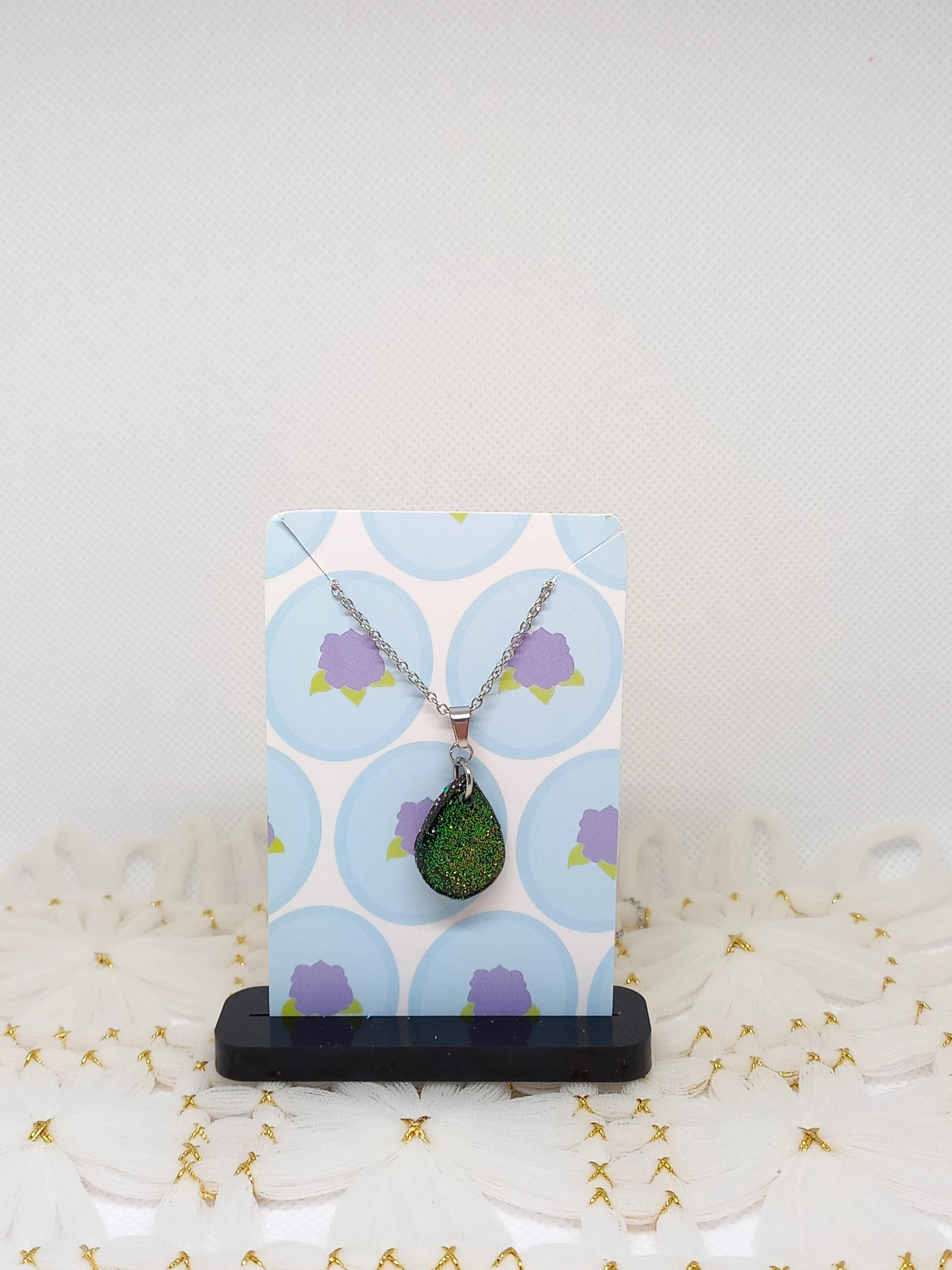 Green Glittery Teardrop Necklace | Sparkles Collection