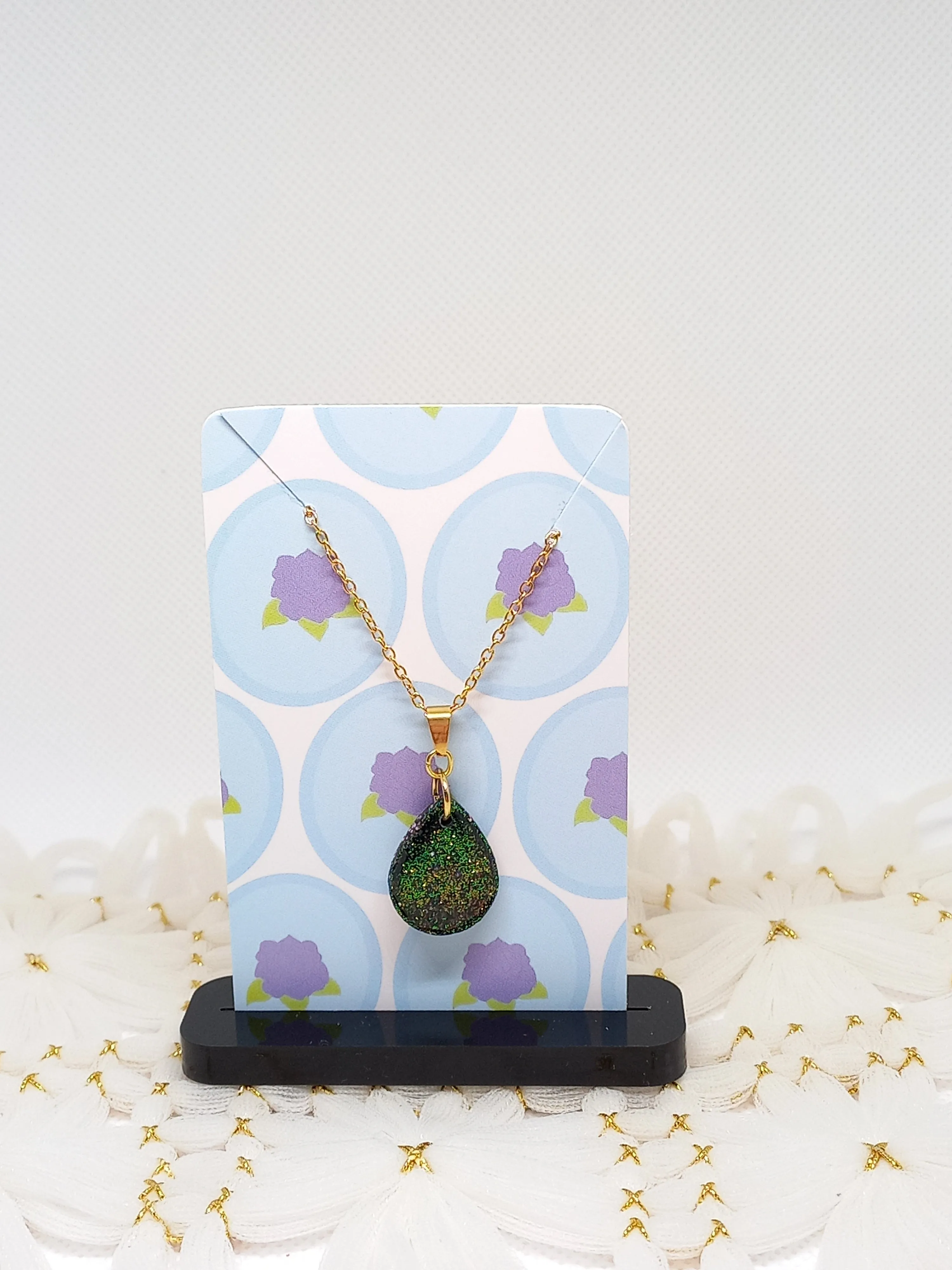 Green Glittery Teardrop Necklace | Sparkles Collection