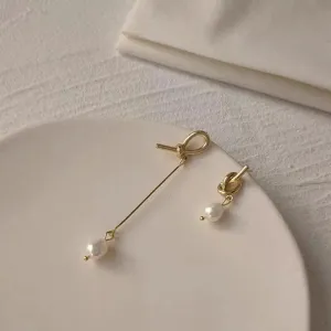 Minimalist Pearl Drop Earrings