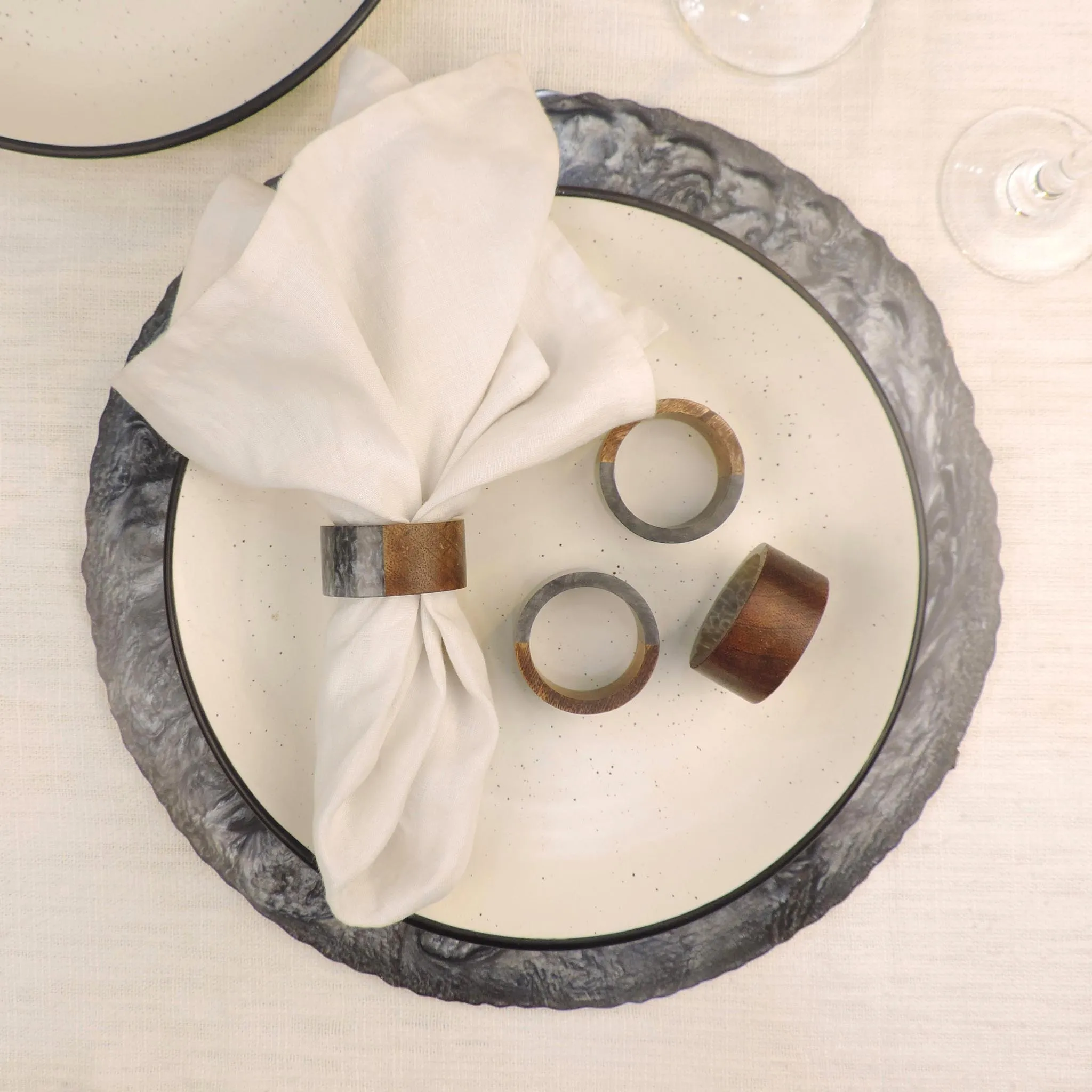 Natural Mango Wood Round Resin Napkin Ring in Grey, Set of 4