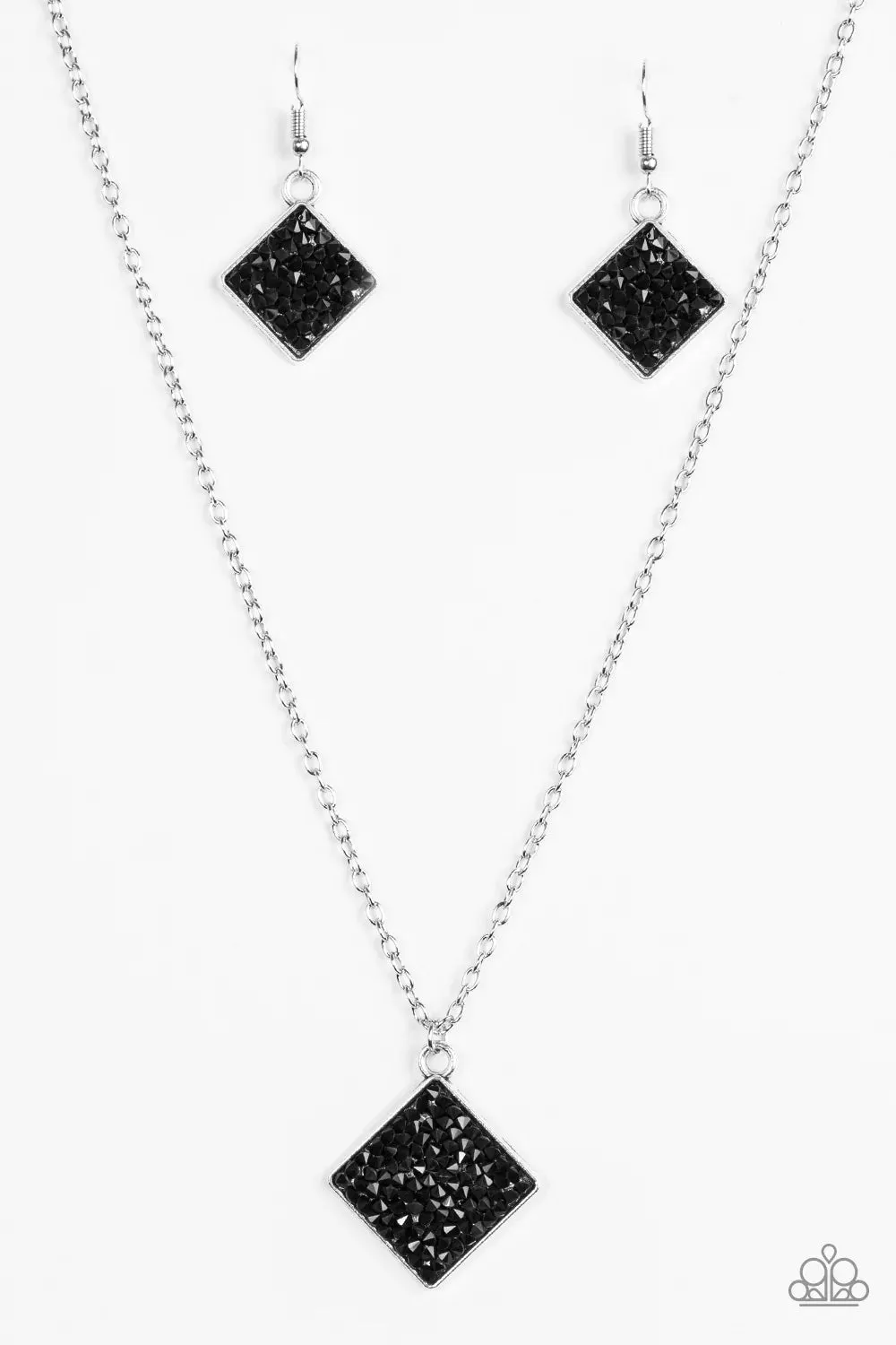 Paparazzi Necklace ~ Kickin Up STARDUST - Black