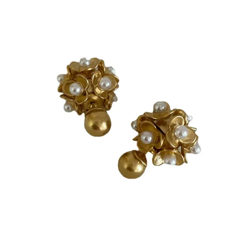 VAIGE Elegant Gold Pearl Geometric Stud Earrings